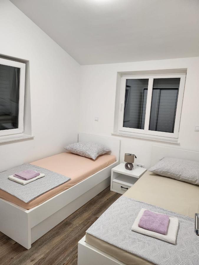 Apartmani M&L I M&J مالينسكا المظهر الخارجي الصورة
