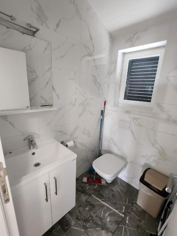 Apartmani M&L I M&J مالينسكا المظهر الخارجي الصورة
