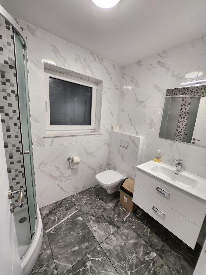 Apartmani M&L I M&J مالينسكا المظهر الخارجي الصورة